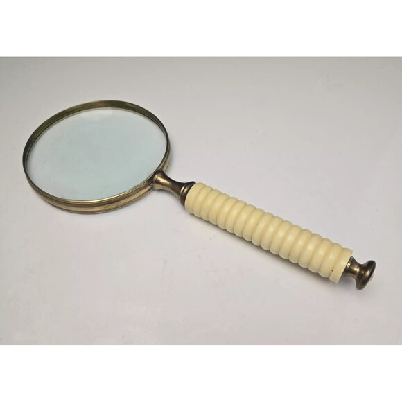 Vintage Solid Brass Magnifying Glass With Ribbed Handle Handheld 9.5" x 4" - Picture 1 of 10